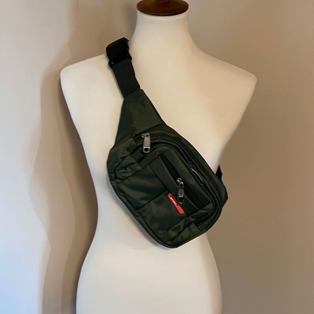 NYLON Fanny pack/crossbody bag/sling pack/bum bag-NEW - Picture 2 of 5